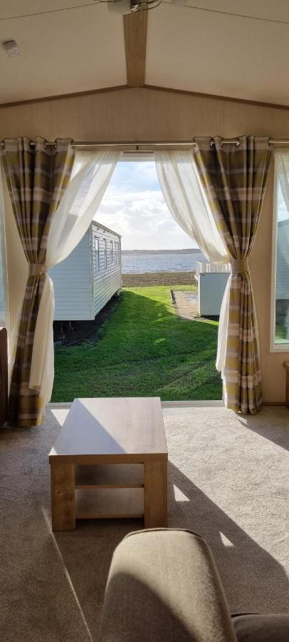 The Lock Castle Gate Carmarthen Bay Parkdean Resort Ferryside Exteriör bild